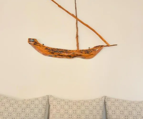 Veletas * Adamantas (Milos)