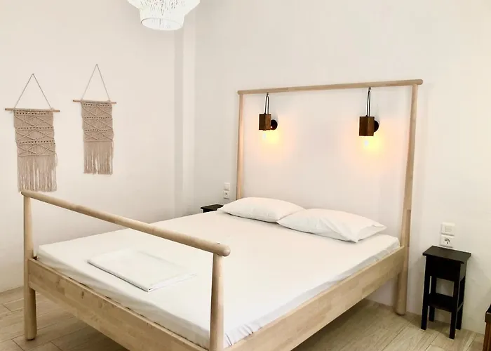 Veletas Apartment Adamantas (Milos)