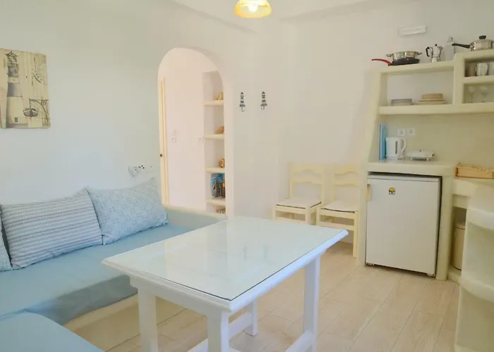 Veletas Adamantas (Milos)